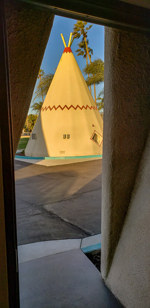 Route 66 WigWam Model